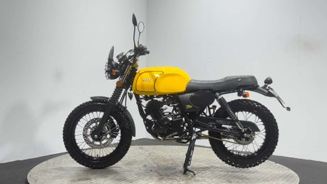 Ajs Tempest Scrambler 125 2019 ONLY 2K GREAT CONDITION CAFE 125CC LEARNER BIKE NEW MOT 4