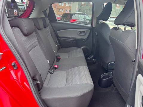 Toyota Yaris 1.33 VVT-I ICON 9