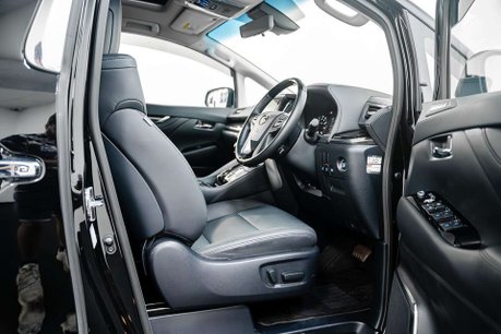 Toyota Alphard 2.5 MPV 2.5 SUV Automatic Petrol Hybrid 33