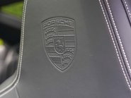 Porsche 911 CARRERA 4S 16