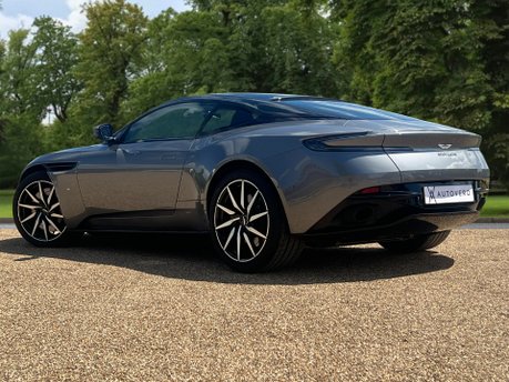 Aston Martin DB11 V12 7