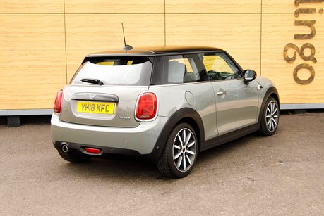 Mini Hatch COOPER