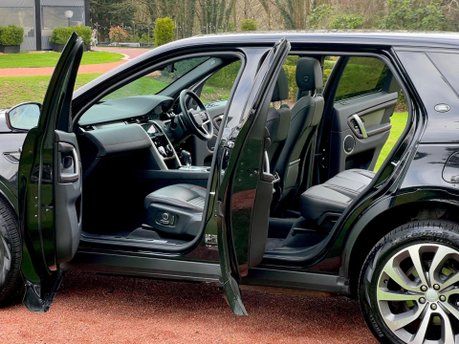 Land Rover Discovery Sport R-DYNAMIC HSE 24