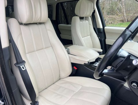 Land Rover Range Rover 3.0 Range Rover Vogue TDV6 Auto 4WD 5dr 15