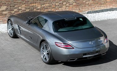Mercedes-Benz SLS AMG 11