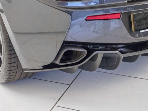 McLaren 570S 3.8T V8 Coupe 2dr Petrol SSG Euro 6 (s/s) (570 ps) 39