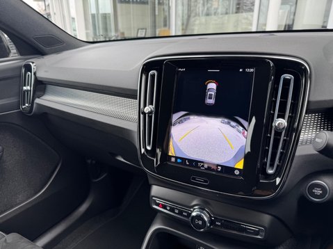 Volvo XC40 B4 PLUS 45
