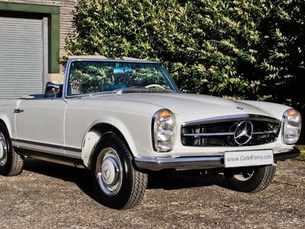 Mercedes-Benz W113 230SL 2