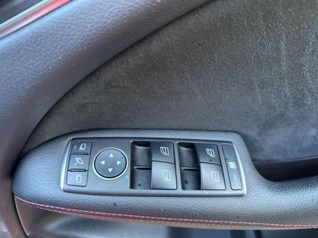 Mercedes-Benz B Class 2.1 B 200 AMG Line Premium+ D Auto 5dr 28