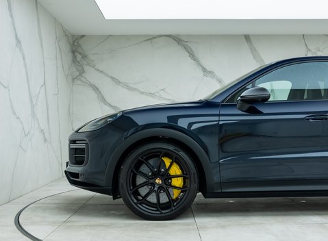 Porsche Cayenne Turbo GT 33