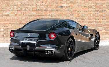 Ferrari F12 Berlinetta 7