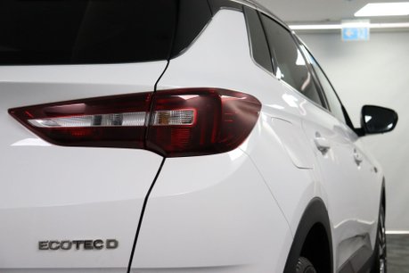 Vauxhall Grandland X SRI NAV 23
