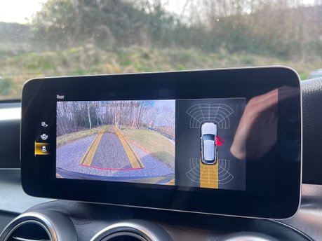 Mercedes-Benz GLC 2.0 GLC 300 AMG Line Premium D 4Matic Auto 4WD 5dr 27