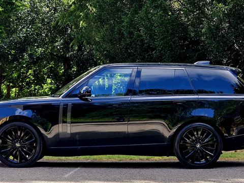 Land Rover Range Rover 3.0 Range Rover Autobiography D MHEV Auto 4WD 5dr 32