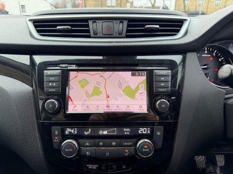 Nissan Qashqai DIG-T ACENTA PREMIUM 11