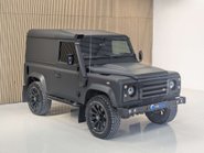 Land Rover Defender 2.2 Defender 90 Hard Top TD 4WD 5dr 5