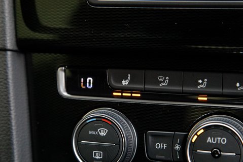 Volkswagen Golf GTI DSG 35