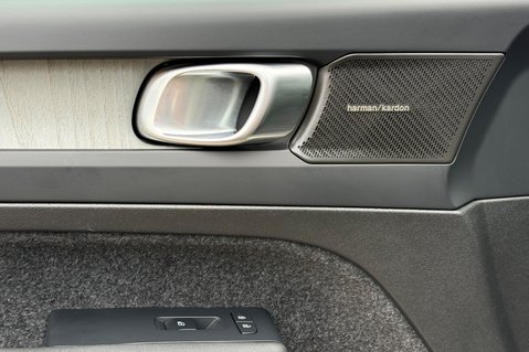 Volvo XC40 B3 ULTRA 20