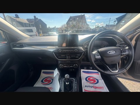 Ford Focus TITANIUM 9