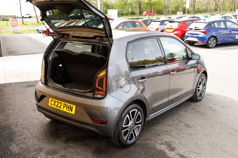 Volkswagen Up R-LINE 33