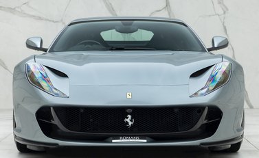 Ferrari 812 Superfast 4