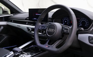 Audi RS4 Avant 9