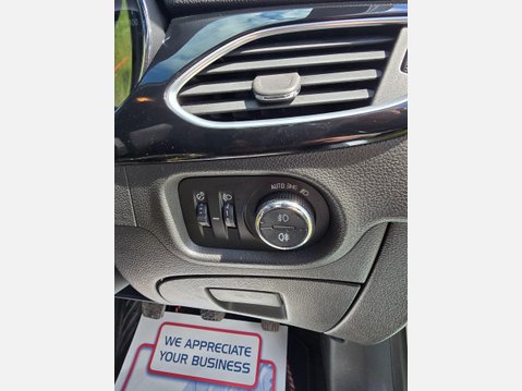 Vauxhall Astra 1.4i Turbo SRi Euro 6 5dr 25