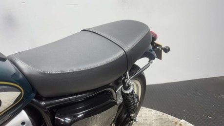 BSA Gold Star 650 2023 3K VERY CLEAN 1 OWNER NEW MOT RETRO MODERN CLASSIC BIKE 17