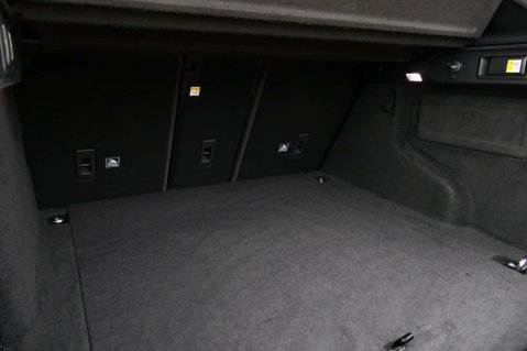 Jaguar F-Pace 2.0 F-Pace Chequered Flag AWD Auto 4WD 5dr 20