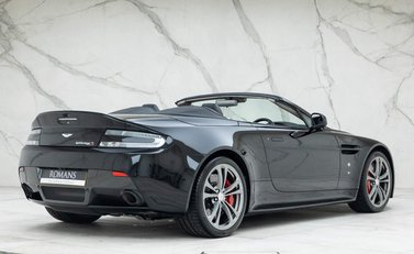 Aston Martin V12 Vantage S Roadster 3