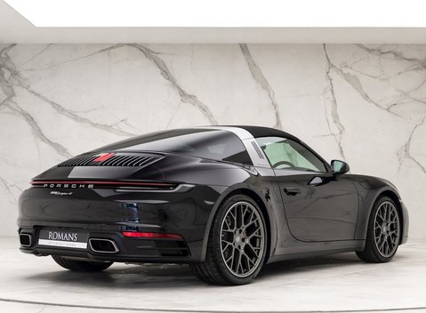 Porsche 911 (992) Targa 4 8