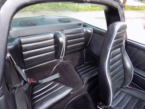 Porsche 911 CARRERA 3.2 TARGA 11