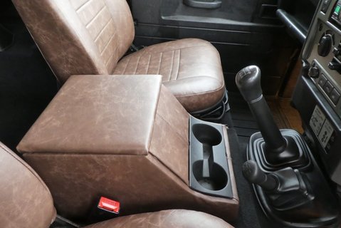Land Rover Defender 90 HARDTOP HUGE SPEND 4 SEATER WITH SEEKER STYLING BESPOKE BUILD  13