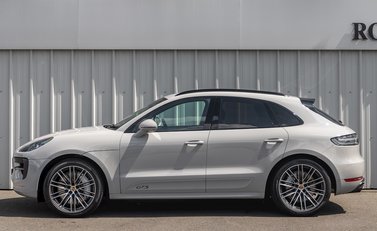 Porsche Macan GTS 2