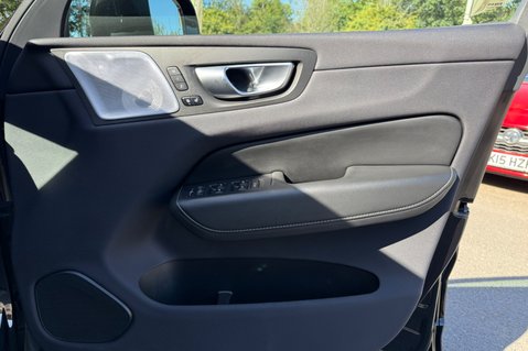 Volvo XC60 RECHARGE T8 ULTIMATE DARK AWD -PLUG IN HYBRID - VAT Q -PAN ROOF  38