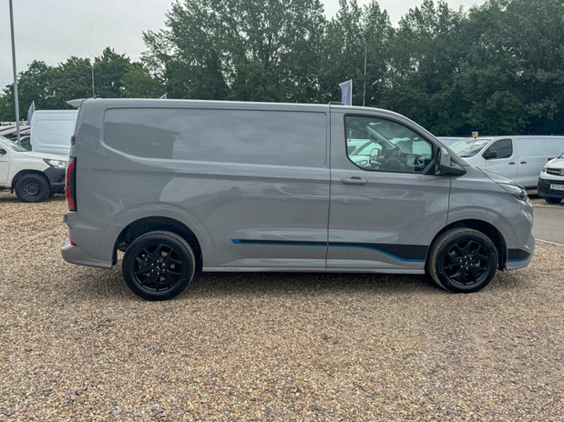 Ford Transit Custom SWB L1H1 Low Roof Sport 320 Air Con Alloys Sensors Cam EURO 6 5