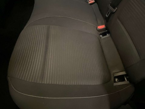 Ford Focus 1.0 Focus Titanium 5dr 33