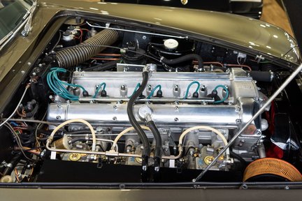 Aston Martin DB6 MKII Vantage Specification 37