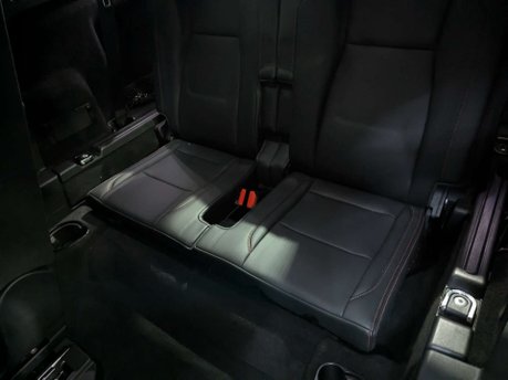 Land Rover Discovery Sport 2.0 Discovery Sport R-Dynamic SE D Auto 4WD 5dr 70