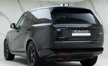 Land Rover Range Rover D350 First Edition 3