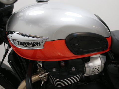Triumph Bonneville T100 BONNEVILLE T100 24