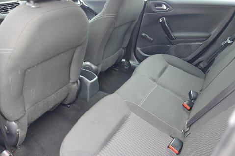 Peugeot 208 PURETECH ACTIVE.. 6 SERVICES.. 1 PREVIOUS KEEPER.. £20 ROAD TAX  26