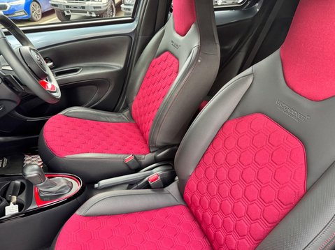 Toyota Aygo X VVT-I UNDERCOVER 31