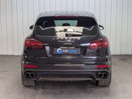 Porsche Cayenne 4.8 Cayenne V8 T Tiptronic S 4WD 5dr 38