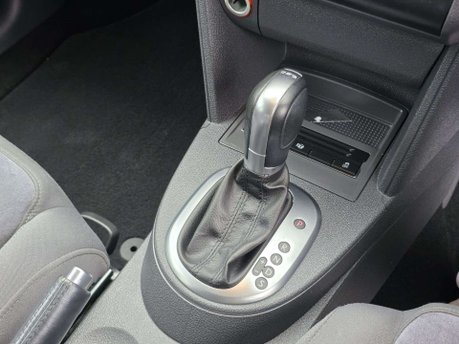 Volkswagen Touran 1.4 TSI SE MPV 5dr Petrol DSG Euro 5 (140 ps) 17