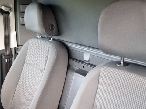 Volkswagen Caddy Maxi C20 TDI COMMERCE 22