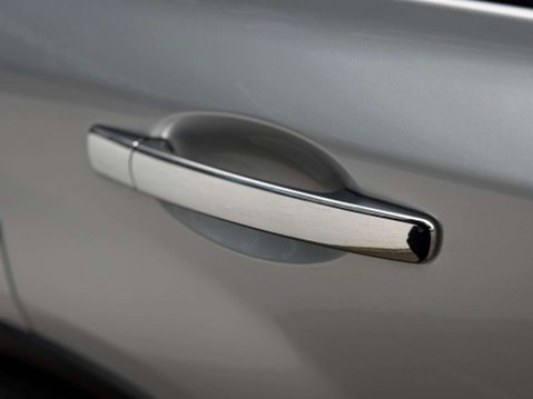 Nissan X-Trail 2.0 dCi Tekna Auto 4WD Euro 5 5dr (AVM) 25