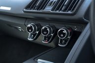 Audi R8 5.2 FSI V10 Plus S Tronic quattro Euro 6 (s/s) 2dr 31