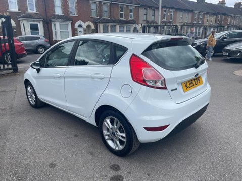 Ford Fiesta 1.0T EcoBoost Zetec Euro 6 (s/s) 5dr 4