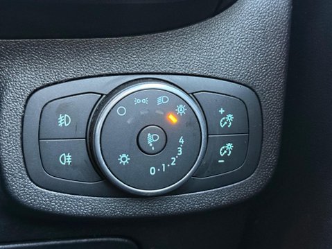 Ford Fiesta 1.0T EcoBoost Zetec Euro 6 (s/s) 3dr 19